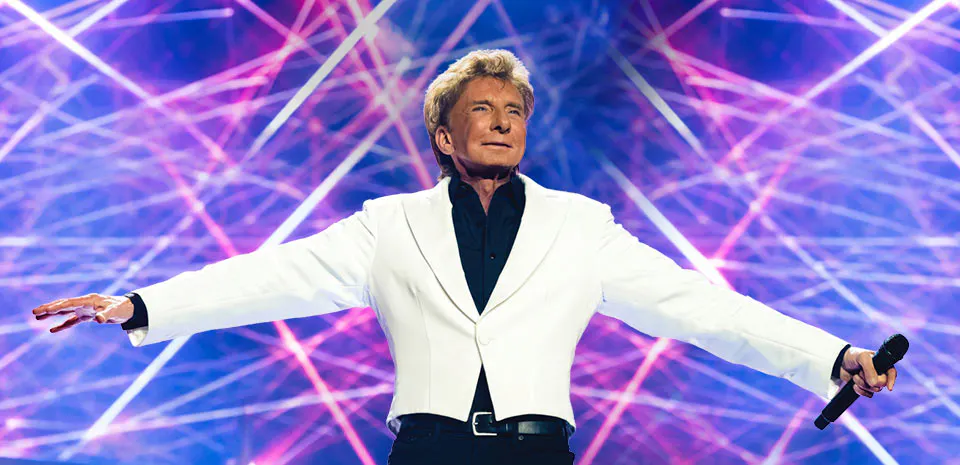 Imagem da fonte — Barry Manilow: The Hits Come Home