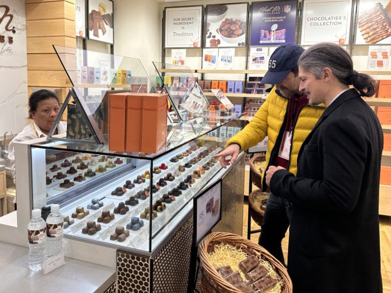 Downtown & Fremont Street - Buzzy Brand Walking Tours