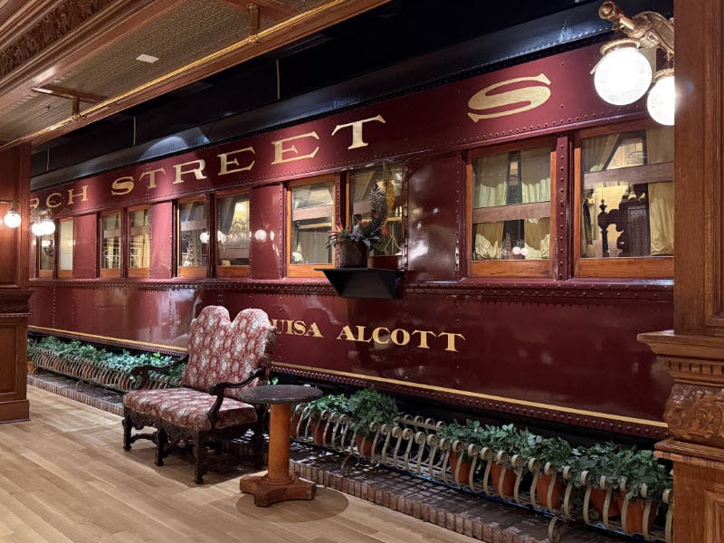 Downtown & Fremont Street - Buzzy Brand Walking Tours