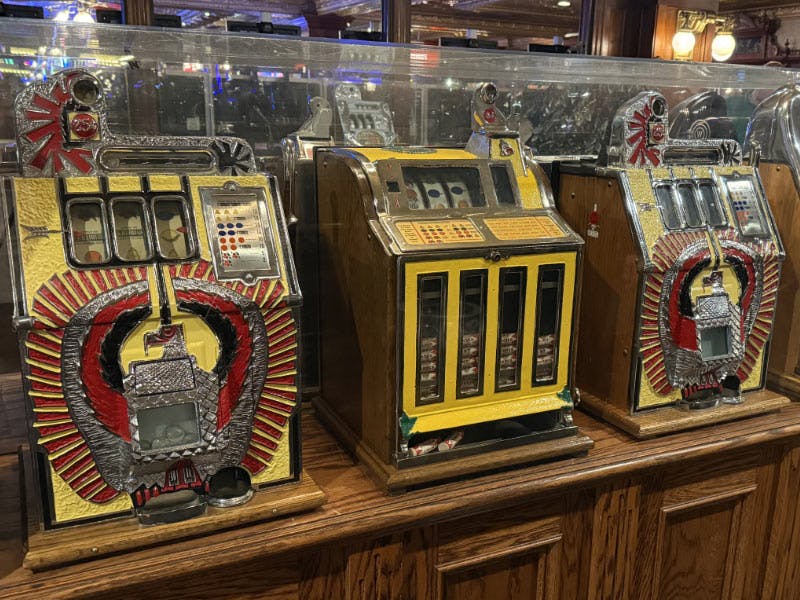 Downtown & Fremont Street - Buzzy Brand Walking Tours