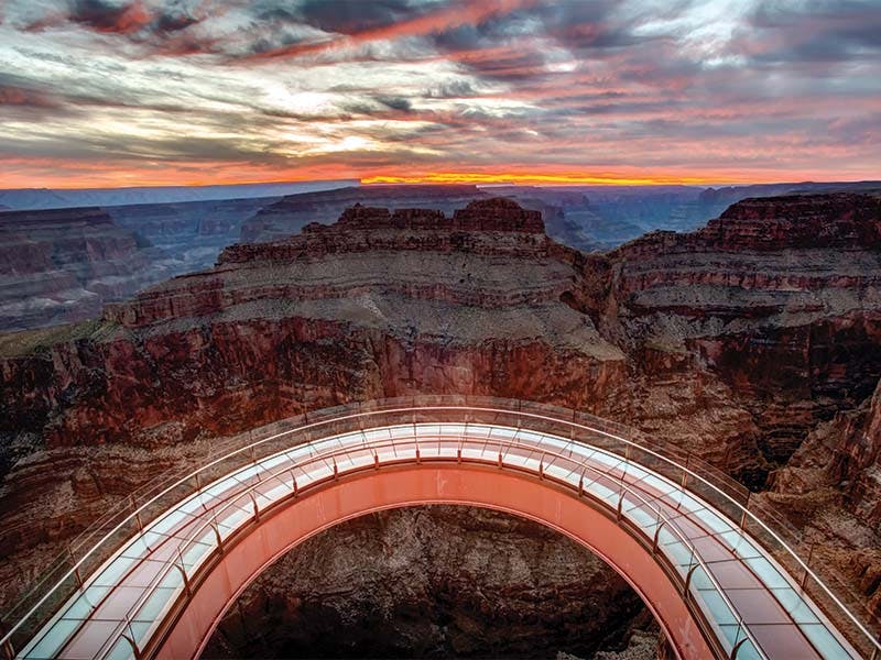 Grand Canyon West Rim Day Tour and Hoover Dam Photo Stop