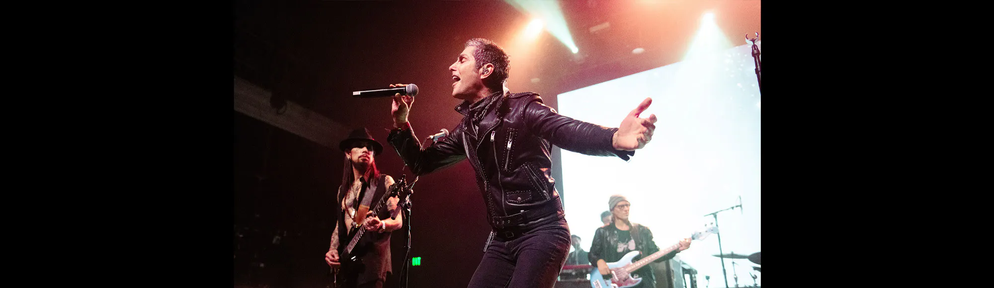 See Jane's Addiction in Las Vegas at the Fontainebleau.