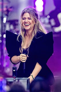 Kelly Clarkson live in Las Vegas Caesars Palace