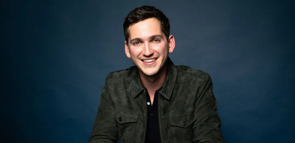 Matt Friend performing live comedy at the Venetian Las Vegas