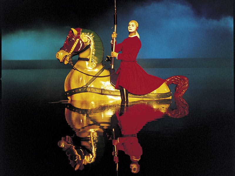 O by Cirque du Soleil