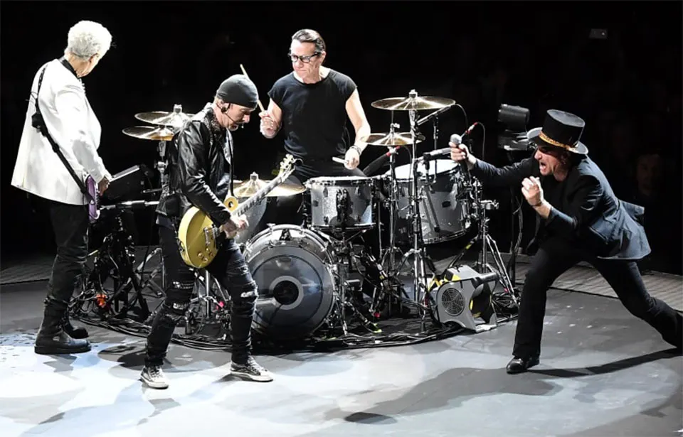 V-U2 An Immersive Concert Film