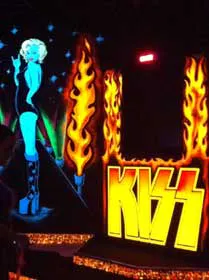KISS: By Monster Mini Golf